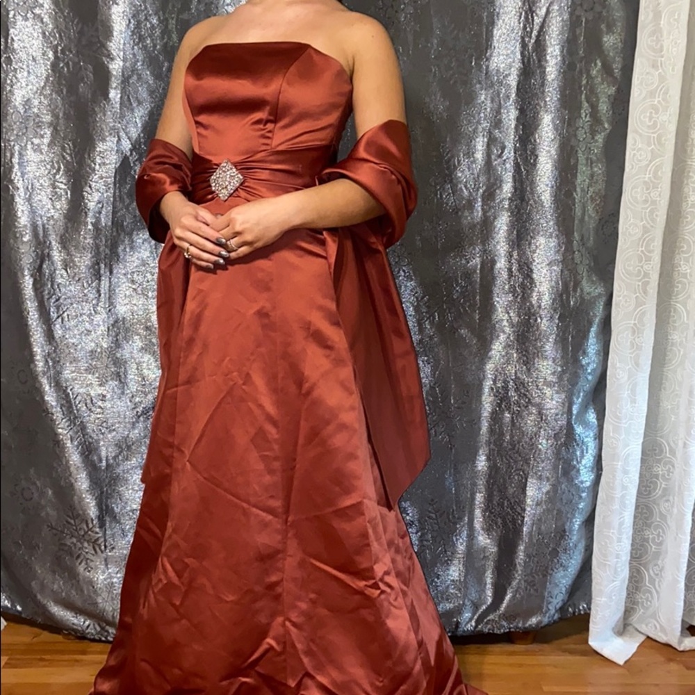 Beautiful formal/prom dress +shawl